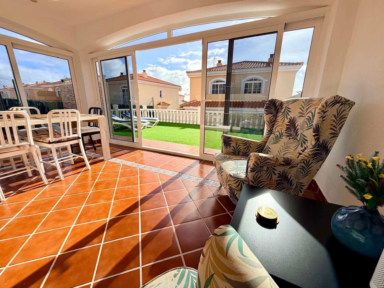 3 camera da letto Villetta Bifamiliare in vendita in Caleta de Fuste con piscina garage - 335.000 € (Rif: 9703236)