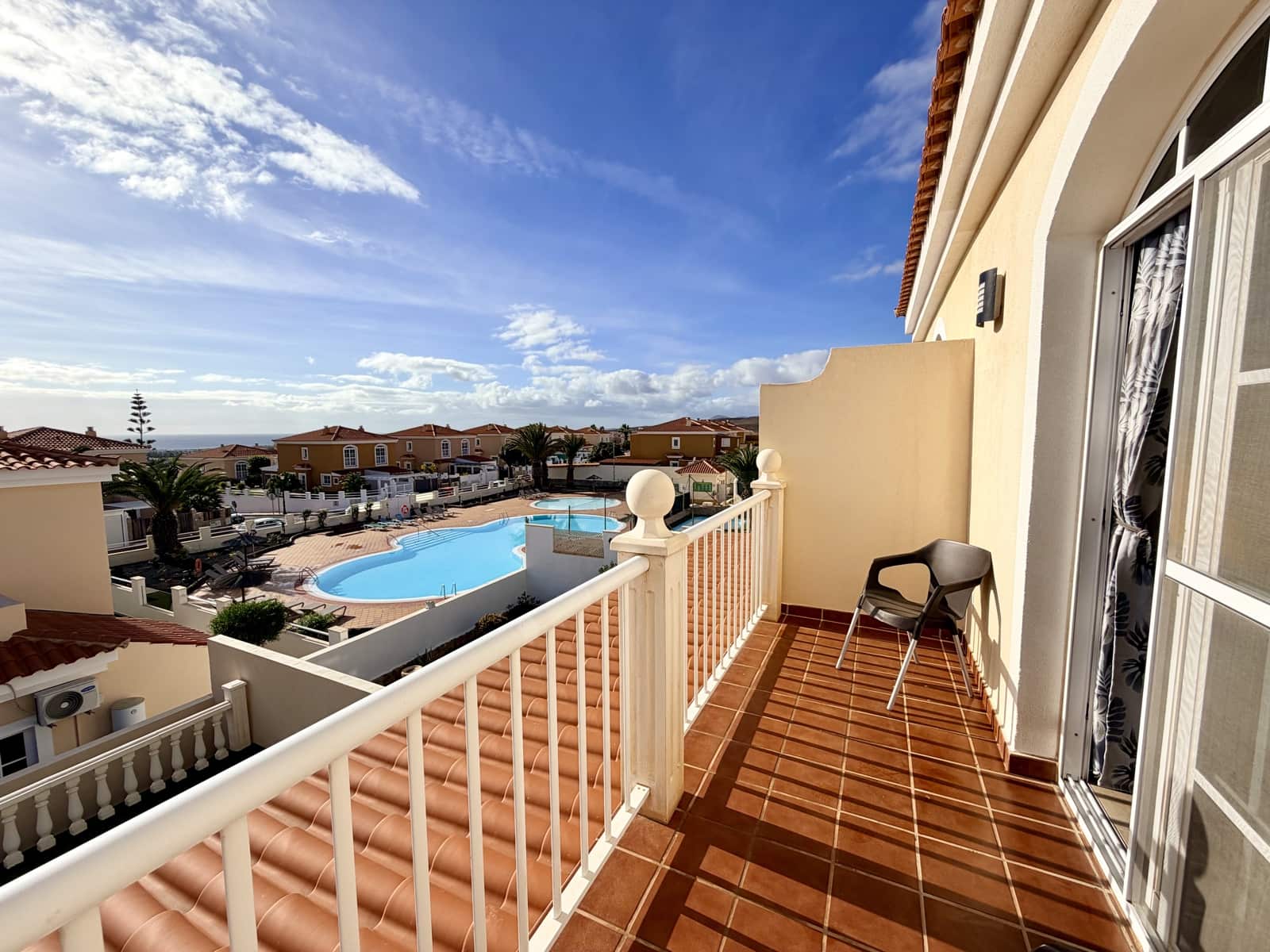 3 camera da letto Villetta Bifamiliare in vendita in Caleta de Fuste con piscina garage - 335.000 € (Rif: 9703236)