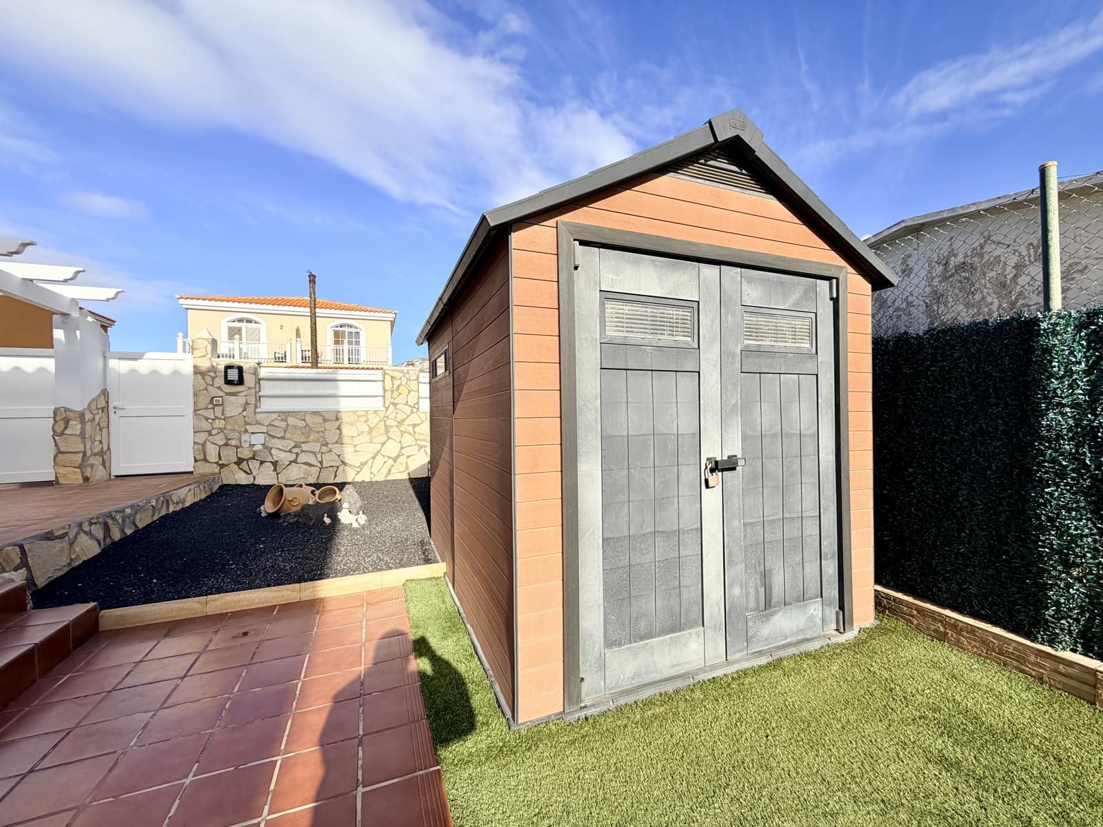 3 camera da letto Villetta Bifamiliare in vendita in Caleta de Fuste con piscina garage - 335.000 € (Rif: 9703236)