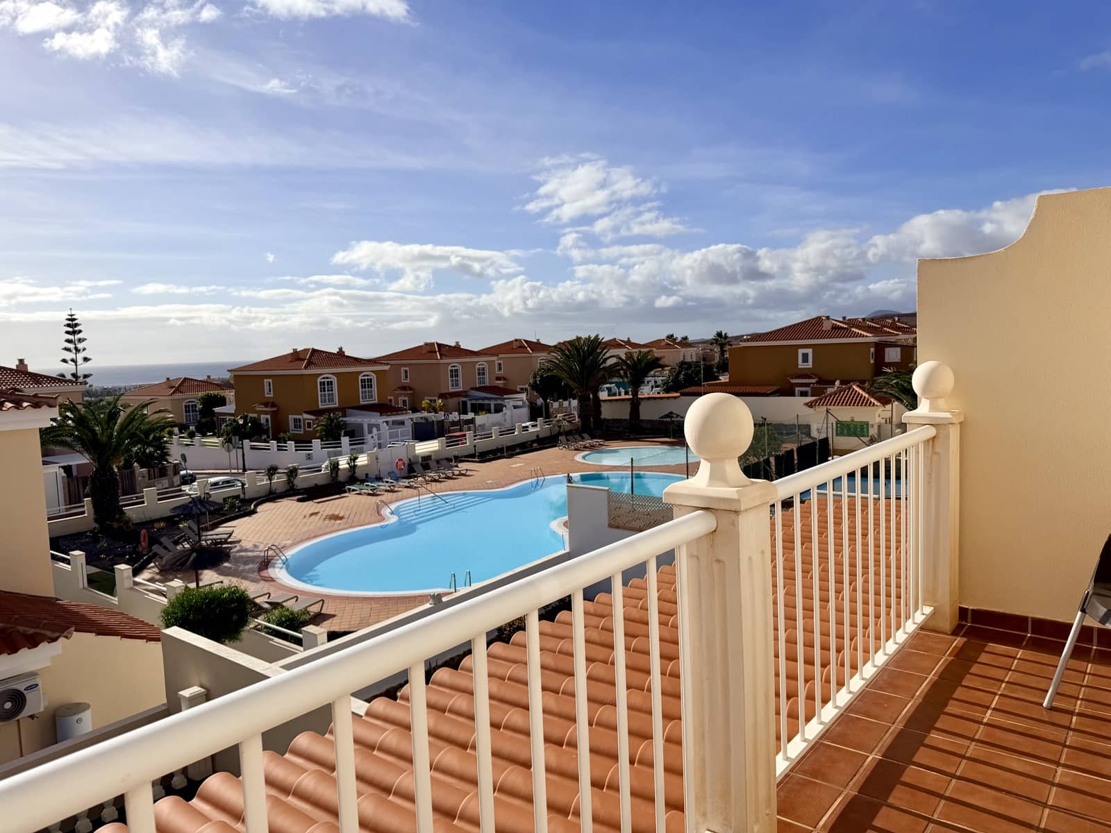 3 camera da letto Villetta Bifamiliare in vendita in Caleta de Fuste con piscina garage - 335.000 € (Rif: 9703236)