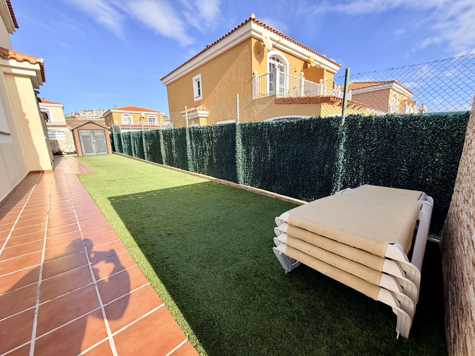 3 camera da letto Villetta Bifamiliare in vendita in Caleta de Fuste con piscina garage - 335.000 € (Rif: 9703236)