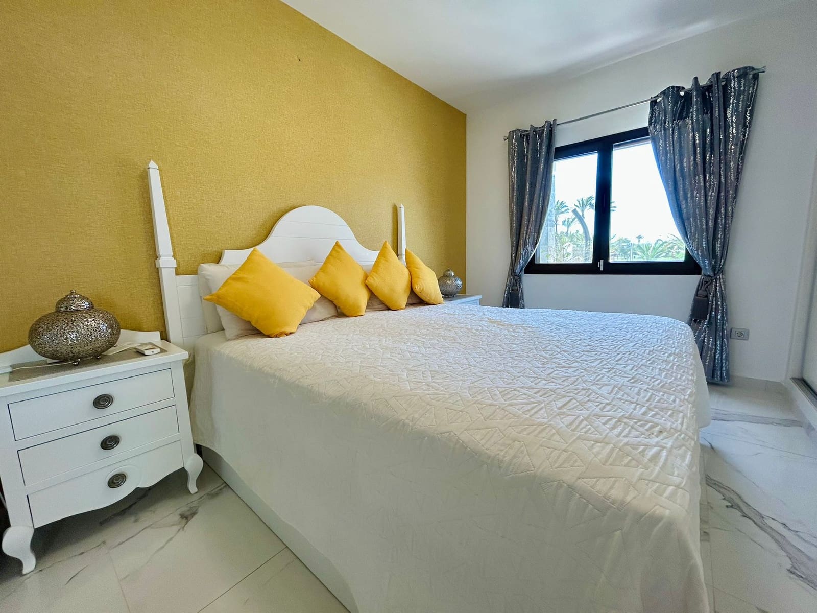 Chalet de 3 habitaciones en Caleta de Fuste en venta con piscina garaje - 590.000 € (Ref: 9703239)