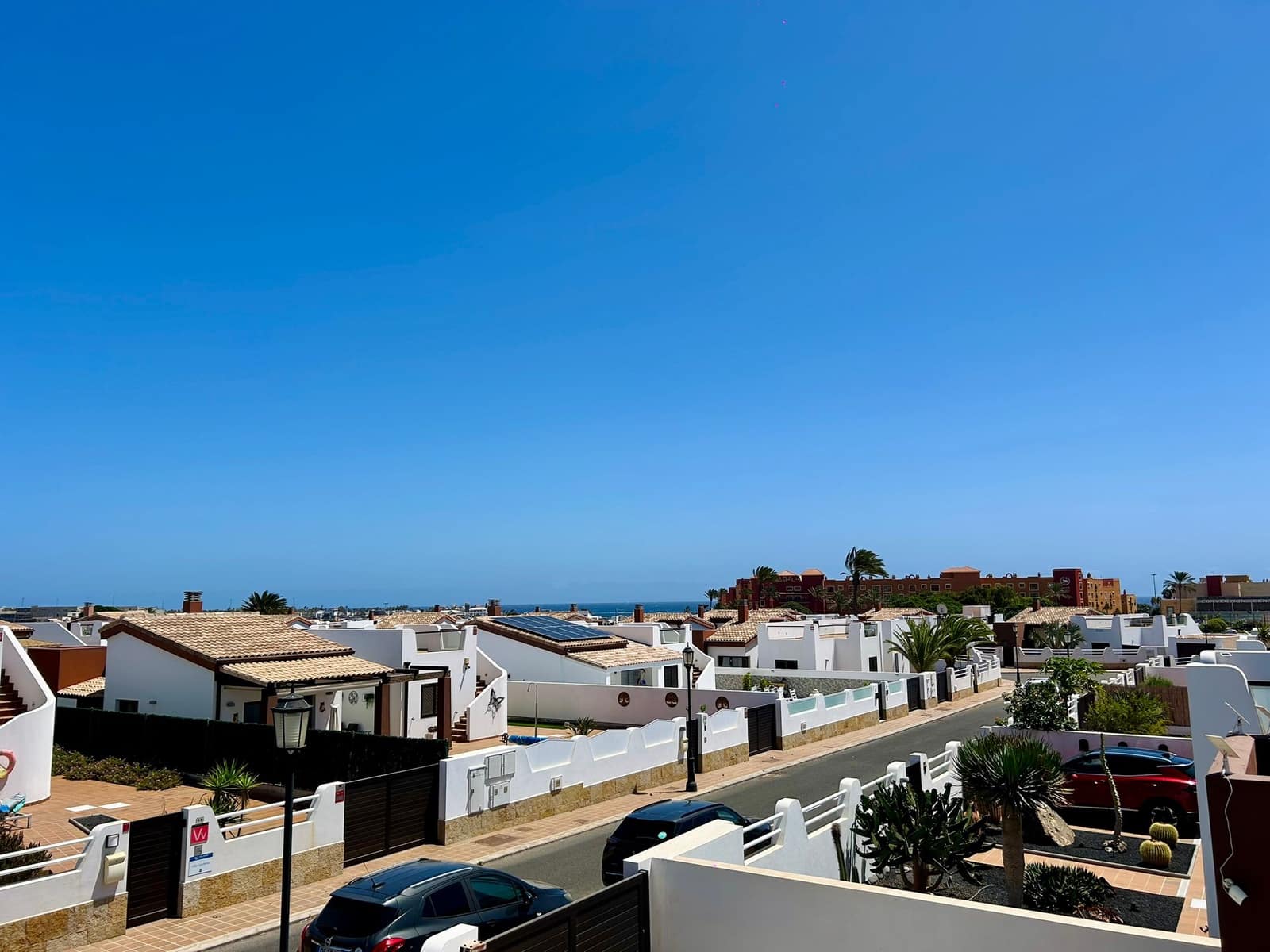 Chalet de 3 habitaciones en Caleta de Fuste en venta con piscina garaje - 590.000 € (Ref: 9703239)