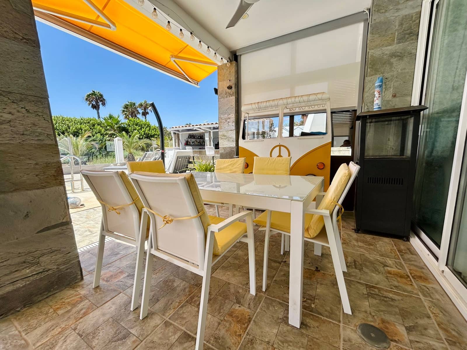 Chalet de 3 habitaciones en Caleta de Fuste en venta con piscina garaje - 590.000 € (Ref: 9703239)