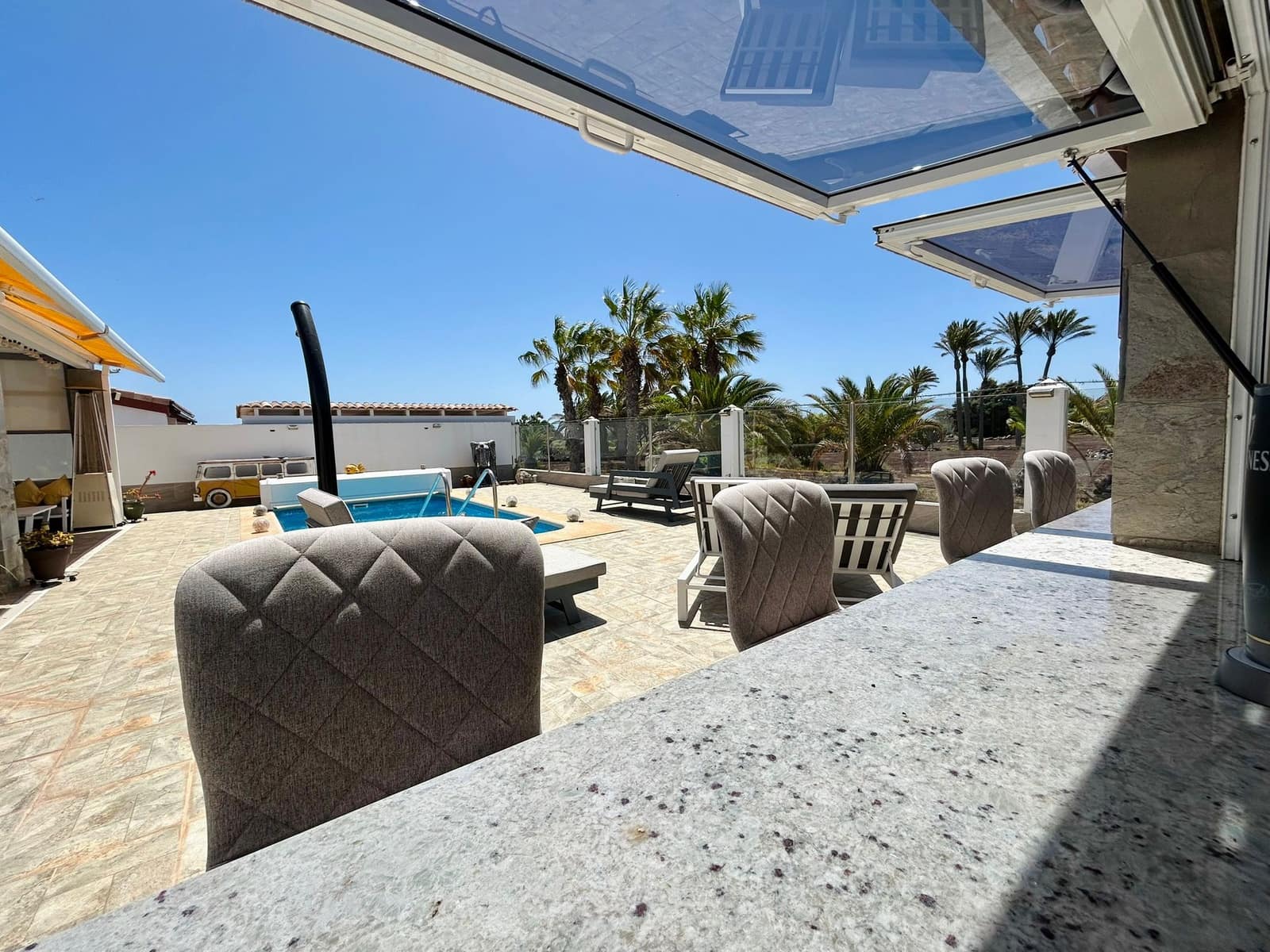 Chalet de 3 habitaciones en Caleta de Fuste en venta con piscina garaje - 590.000 € (Ref: 9703239)