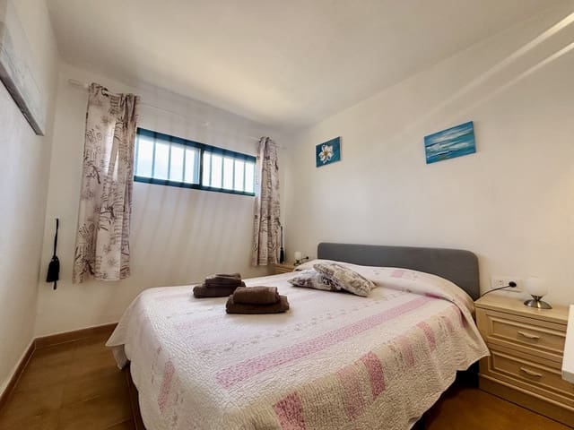 Apartamento de 1 habitación en Costa de Antigua, Antigua en venta con piscina - 130.000 € (Ref: 9703242)