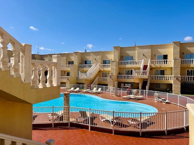 Apartamento de 3 habitaciones en Caleta de Fuste, Antigua en venta con piscina garaje - 238.000 € (Ref: 9703277)