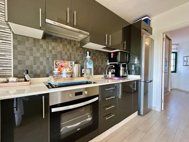 Apartamento de 1 habitación en Costa de Antigua, Antigua en venta con piscina - 120.000 € (Ref: 9703307)