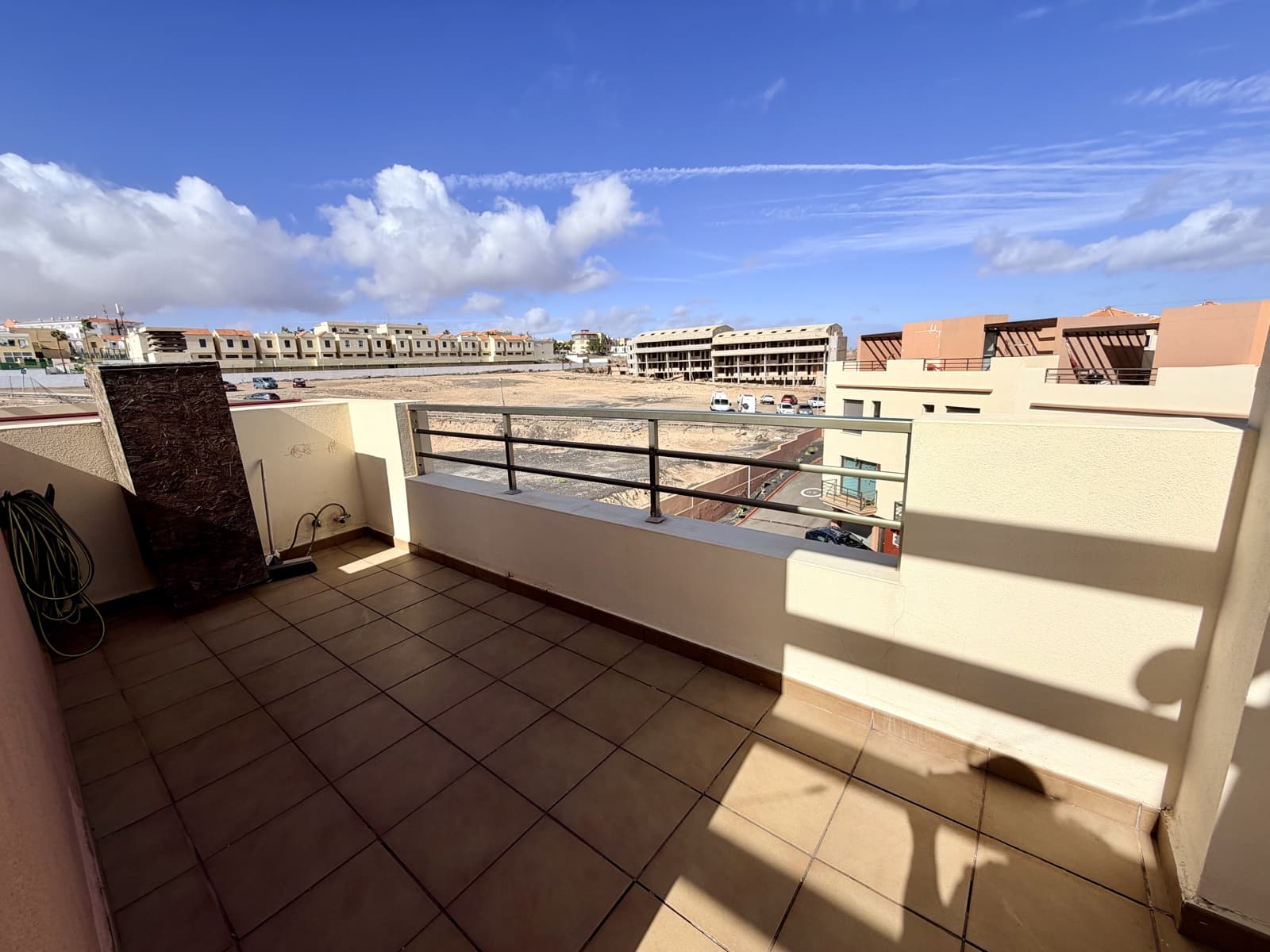 3 slaapkamer Huis te koop in Caleta de Fuste met zwembad garage - € 240.000 (Ref: 9703309)