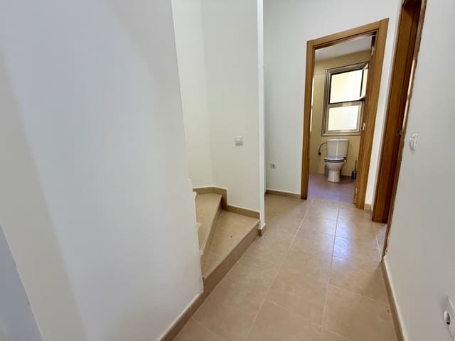 3 slaapkamer Huis te koop in Caleta de Fuste, Antigua met zwembad garage - € 240.000 (Ref: 9703309)