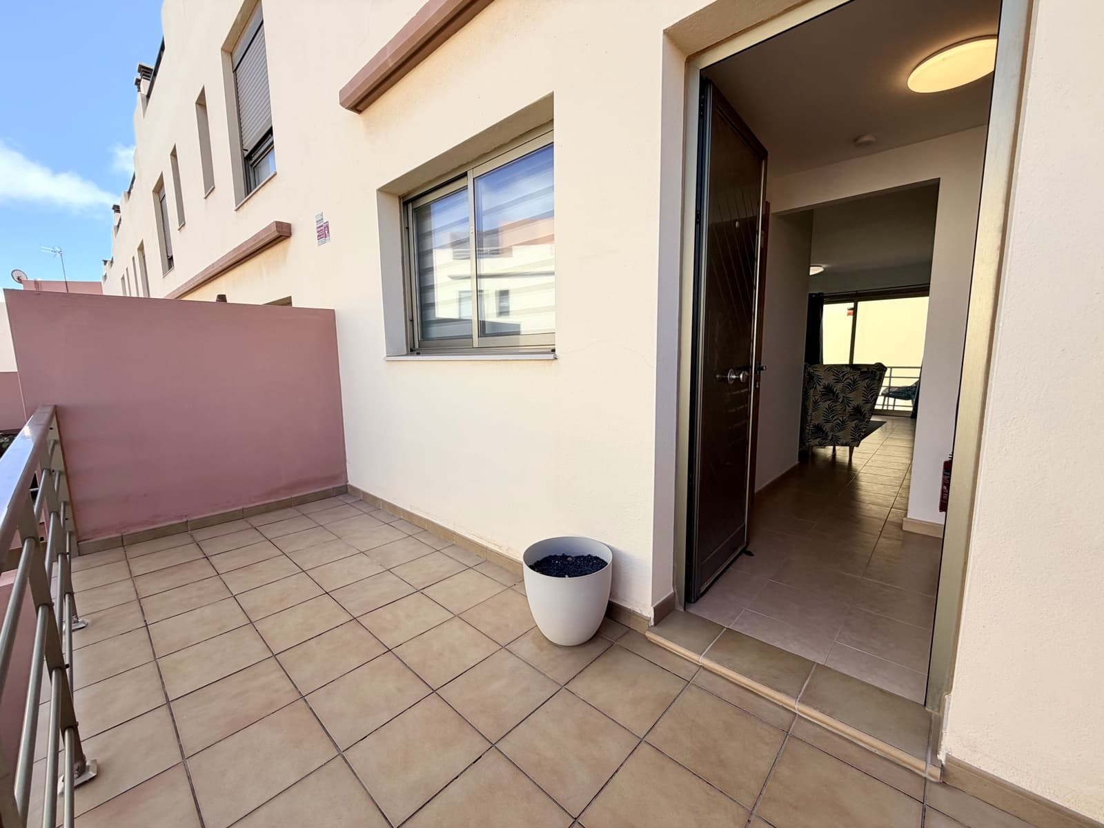 3 slaapkamer Huis te koop in Caleta de Fuste met zwembad garage - € 240.000 (Ref: 9703309)