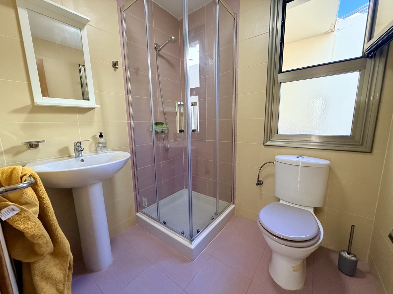 3 slaapkamer Huis te koop in Caleta de Fuste met zwembad garage - € 240.000 (Ref: 9703309)