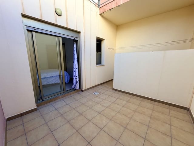 3 slaapkamer Huis te koop in Caleta de Fuste, Antigua met zwembad garage - € 240.000 (Ref: 9703309)