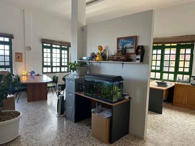 Virksomhed til salg i El Matorral, Puerto del Rosario - € 100.000 (Ref: 9703311)