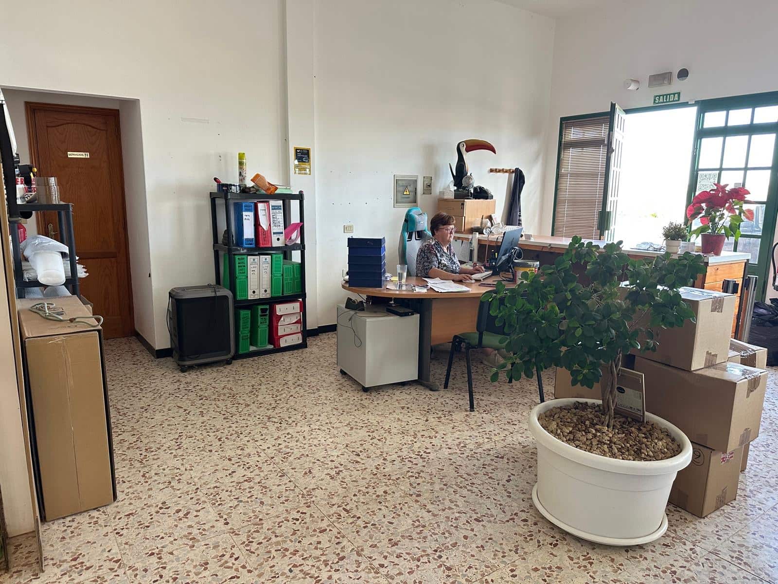 Business for sale in El Matorral - € 100,000 (Ref: 9703311)