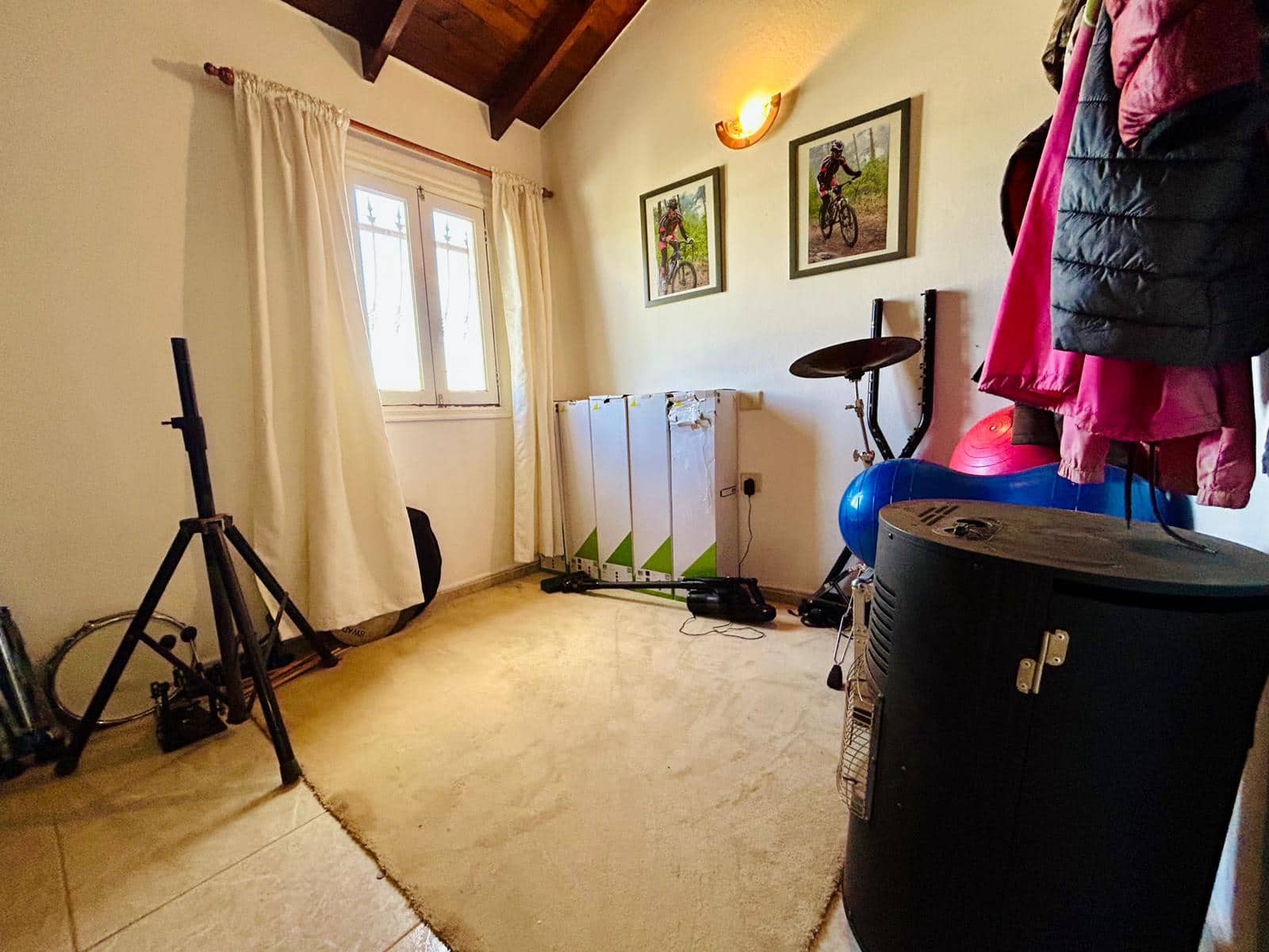 5 bedroom Villa for sale in Triquivijate with pool garage - € 499,000 (Ref: 9703313)