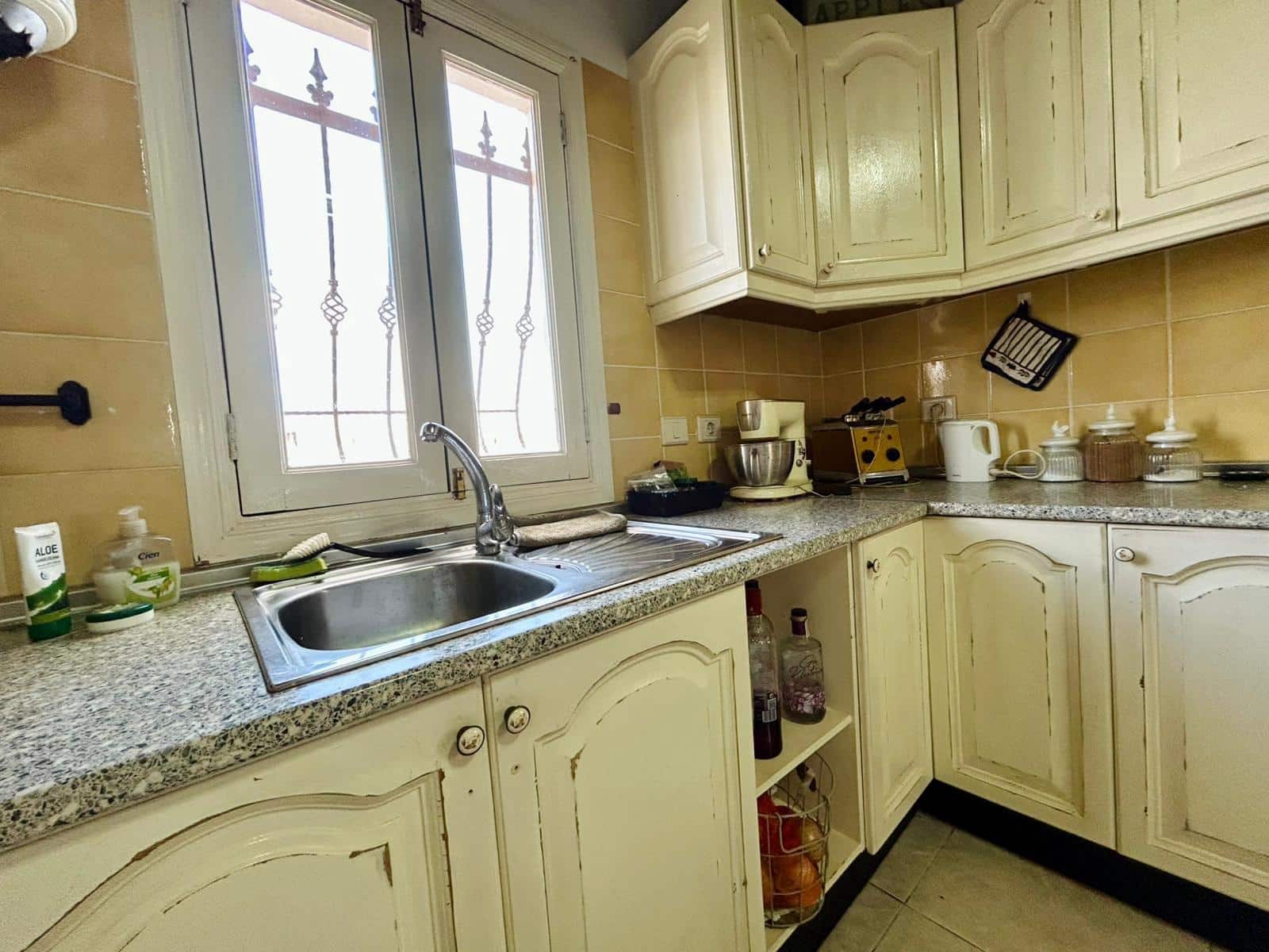 5 bedroom Villa for sale in Triquivijate with pool garage - € 499,000 (Ref: 9703313)