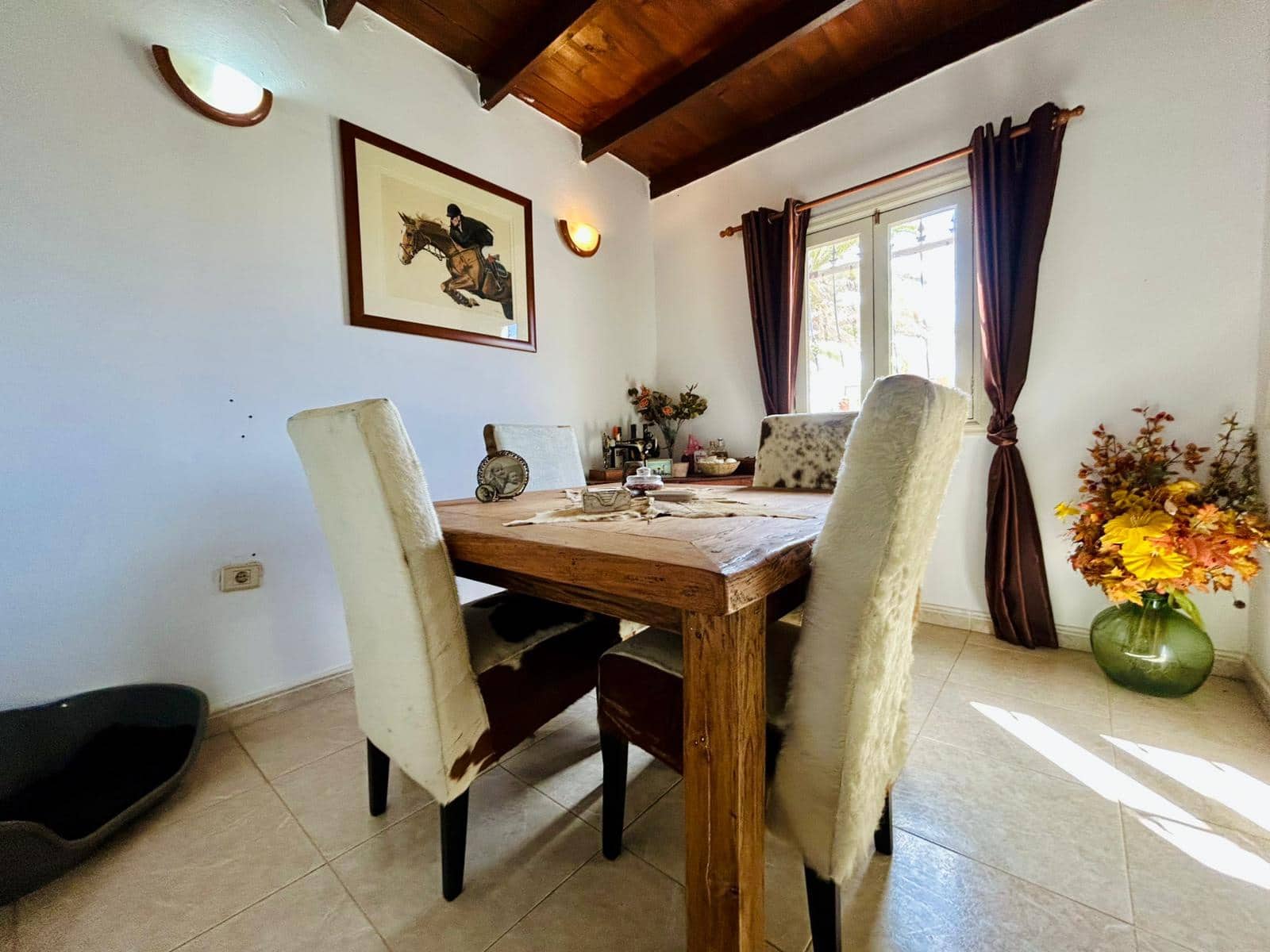 5 bedroom Villa for sale in Triquivijate with pool garage - € 499,000 (Ref: 9703313)