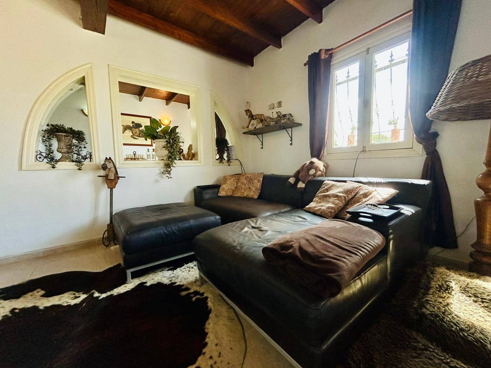 5 bedroom Villa for sale in Triquivijate with pool garage - € 499,000 (Ref: 9703313)