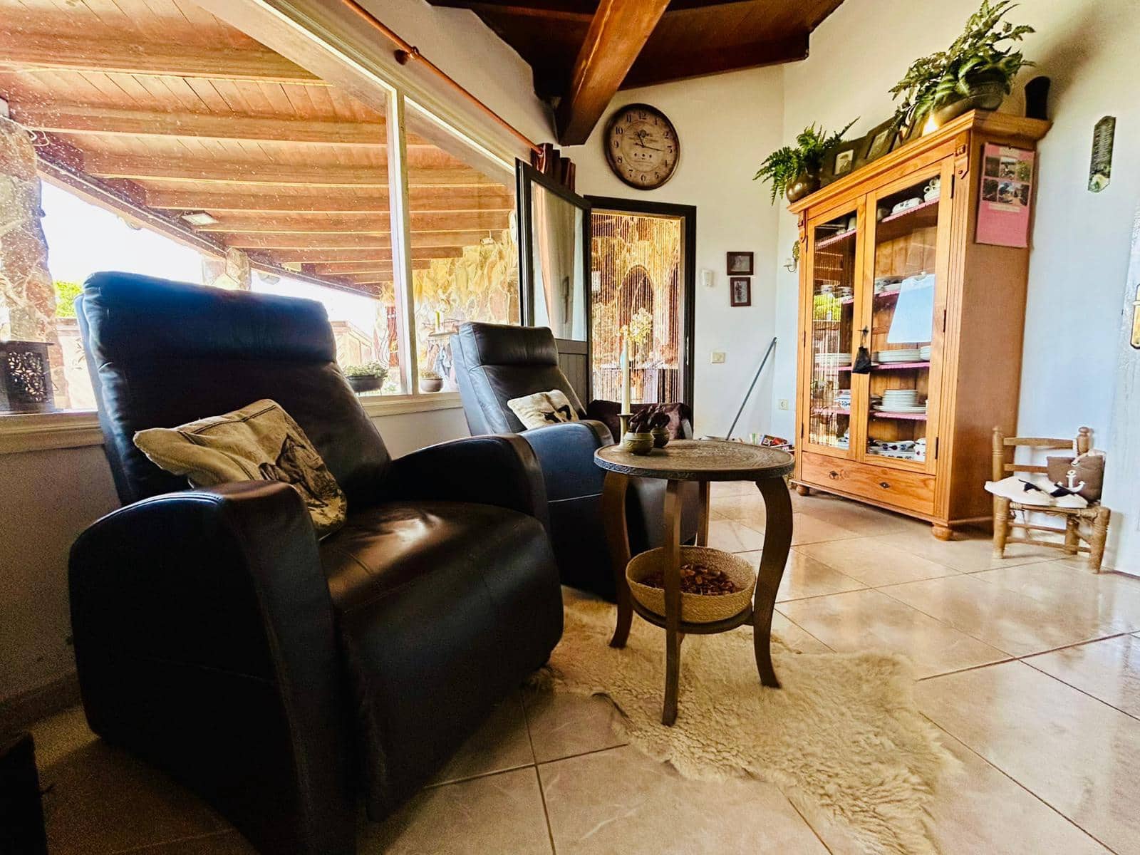 5 bedroom Villa for sale in Triquivijate with pool garage - € 499,000 (Ref: 9703313)