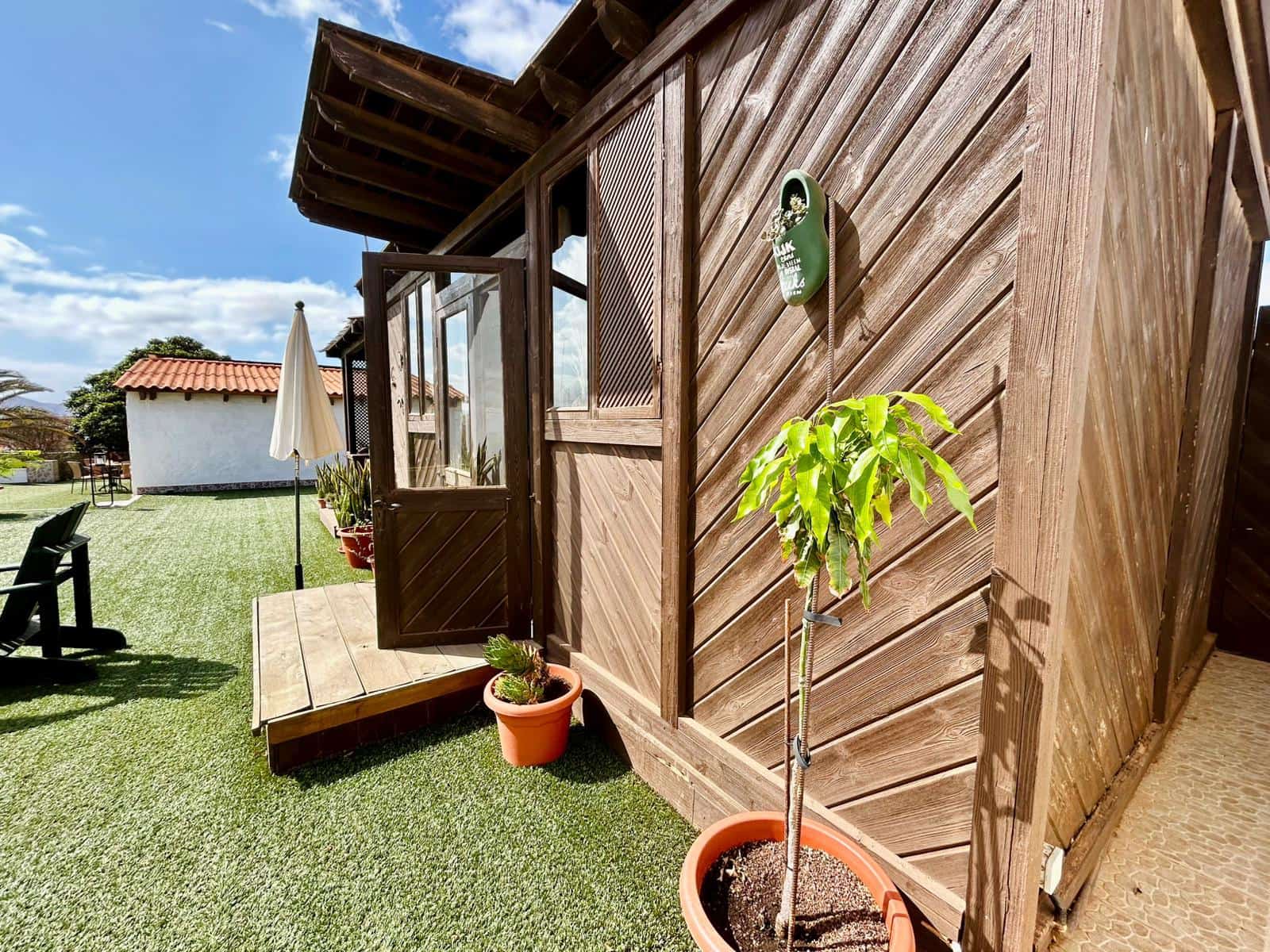 5 bedroom Villa for sale in Triquivijate with pool garage - € 499,000 (Ref: 9703313)