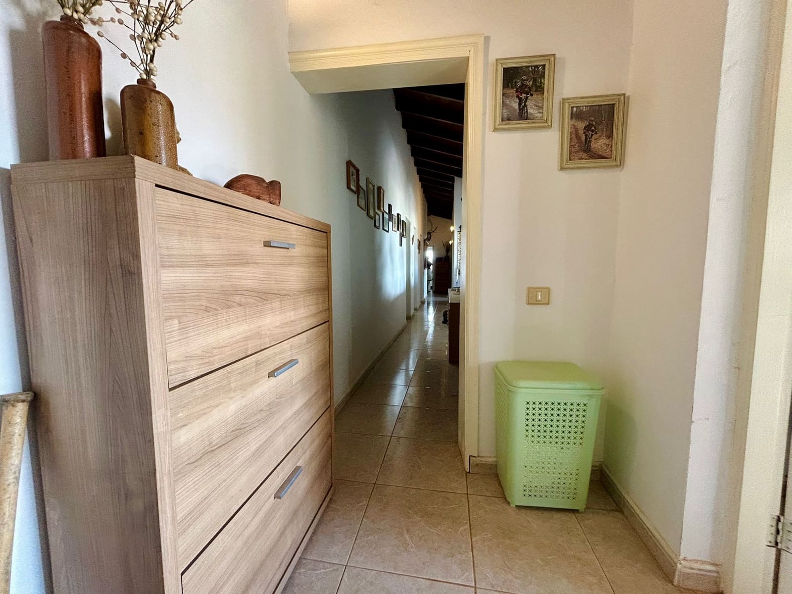 5 bedroom Villa for sale in Triquivijate with pool garage - € 499,000 (Ref: 9703313)