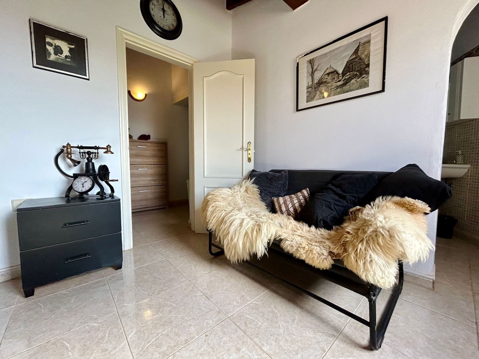 5 bedroom Villa for sale in Triquivijate with pool garage - € 499,000 (Ref: 9703313)