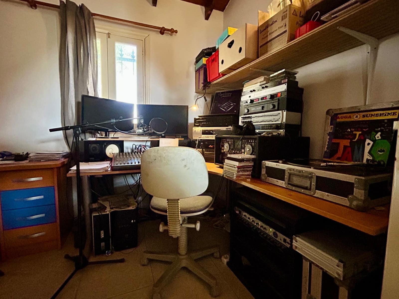 5 bedroom Villa for sale in Triquivijate with pool garage - € 499,000 (Ref: 9703313)