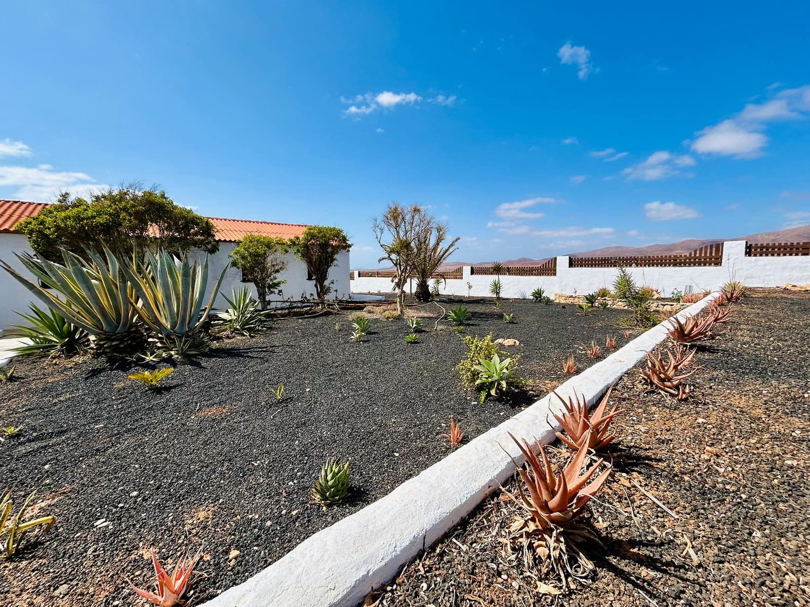 5 bedroom Villa for sale in Triquivijate with pool garage - € 499,000 (Ref: 9703313)