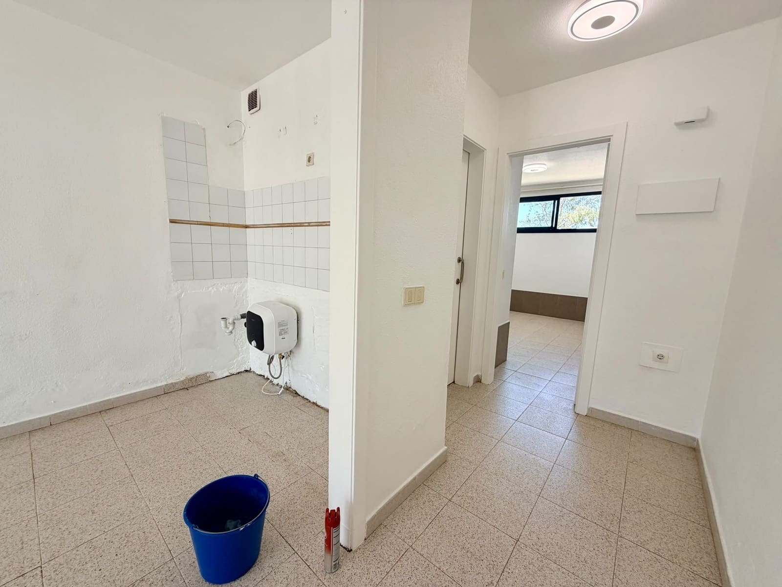 1 bedroom Apartment for sale in Costa de Antigua with pool garage - € 120,000 (Ref: 9703314)