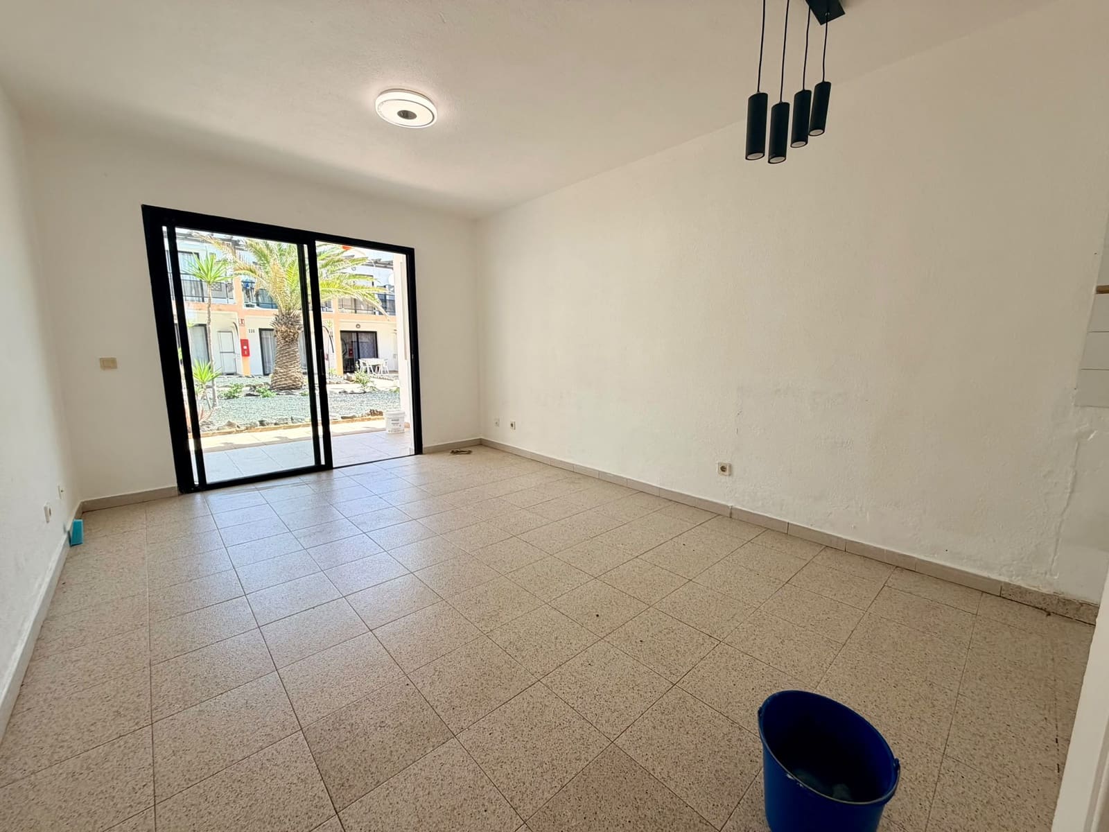 1 bedroom Apartment for sale in Costa de Antigua with pool garage - € 120,000 (Ref: 9703314)