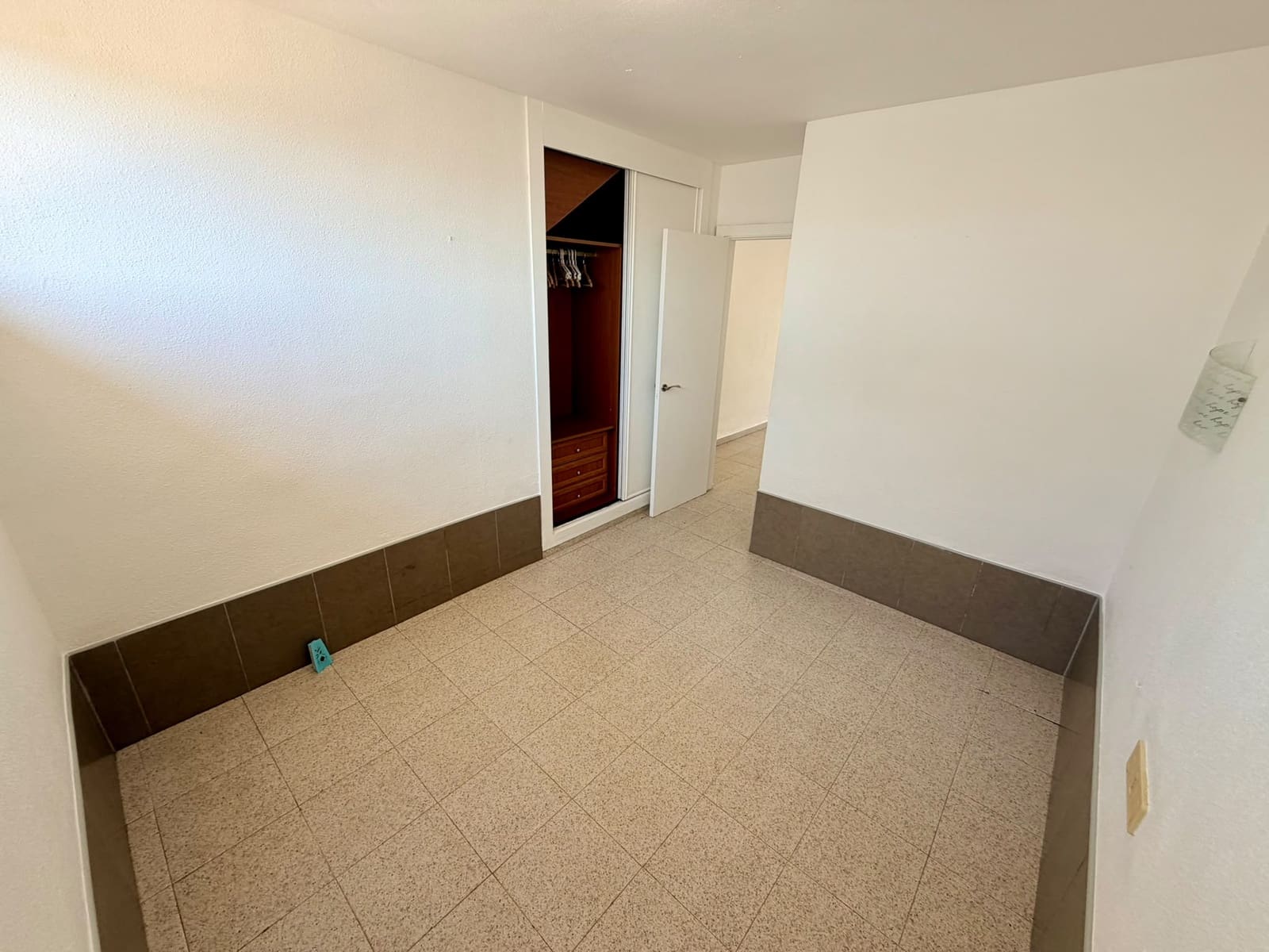 1 bedroom Apartment for sale in Costa de Antigua with pool garage - € 120,000 (Ref: 9703314)
