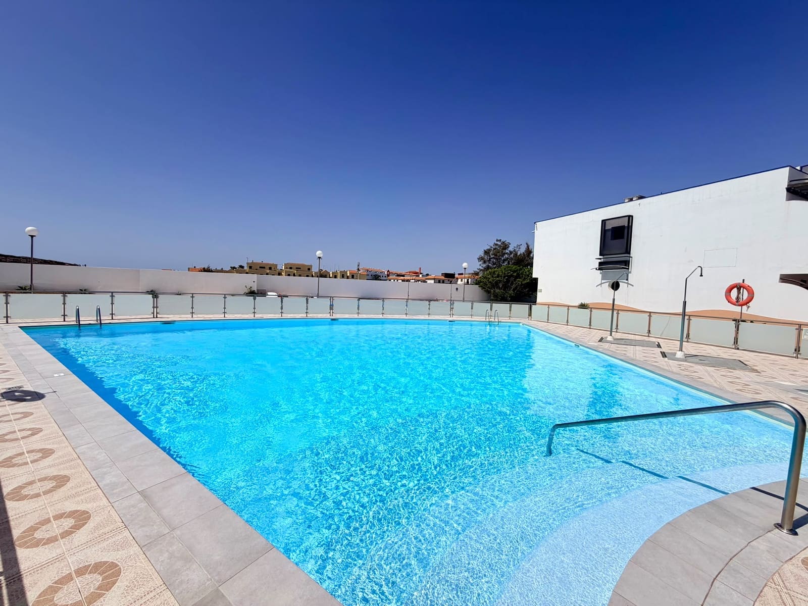 1 bedroom Apartment for sale in Costa de Antigua with pool garage - € 120,000 (Ref: 9703314)