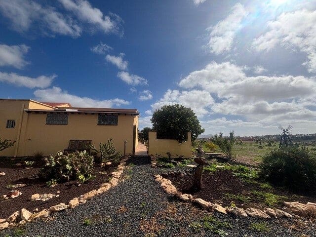 3 Zimmer Villa zu verkaufen in Triquivijate mit Pool Garage - 570.000 € (Ref: 9703315)