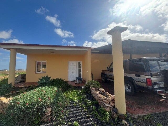 3 Zimmer Villa zu verkaufen in Triquivijate mit Pool Garage - 570.000 € (Ref: 9703315)