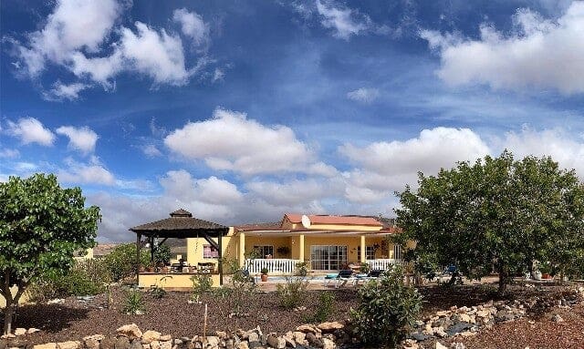 3 Zimmer Villa zu verkaufen in Triquivijate mit Pool Garage - 570.000 € (Ref: 9703315)