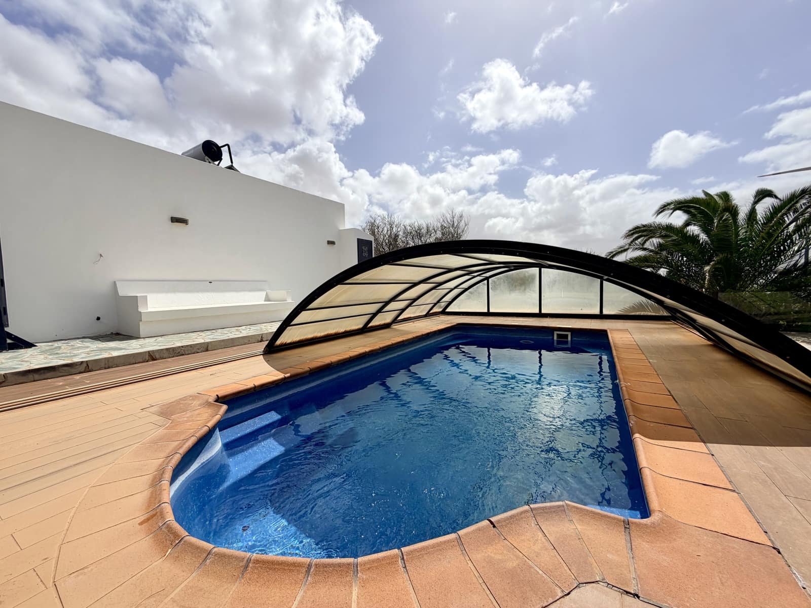 5 bedroom Villa for sale in El Time with pool garage - € 710,000 (Ref: 9703329)