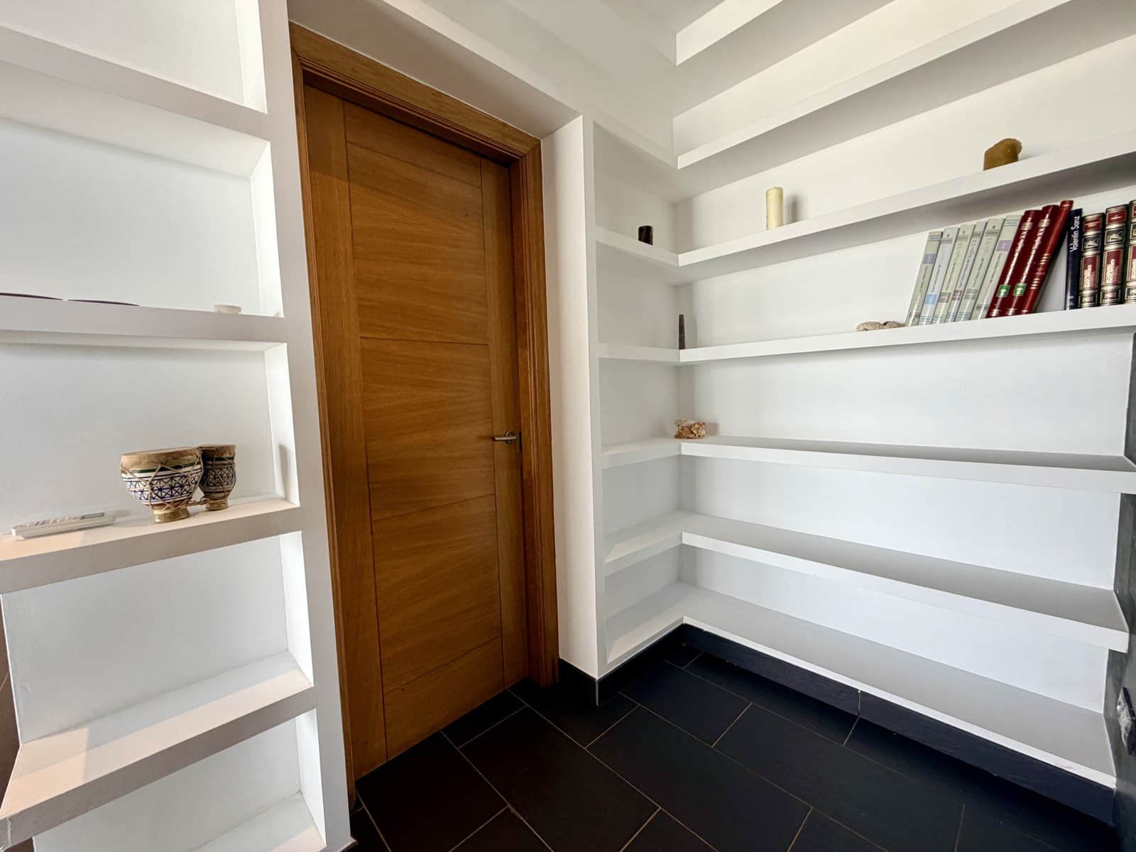 5 bedroom Villa for sale in El Time with pool garage - € 710,000 (Ref: 9703329)