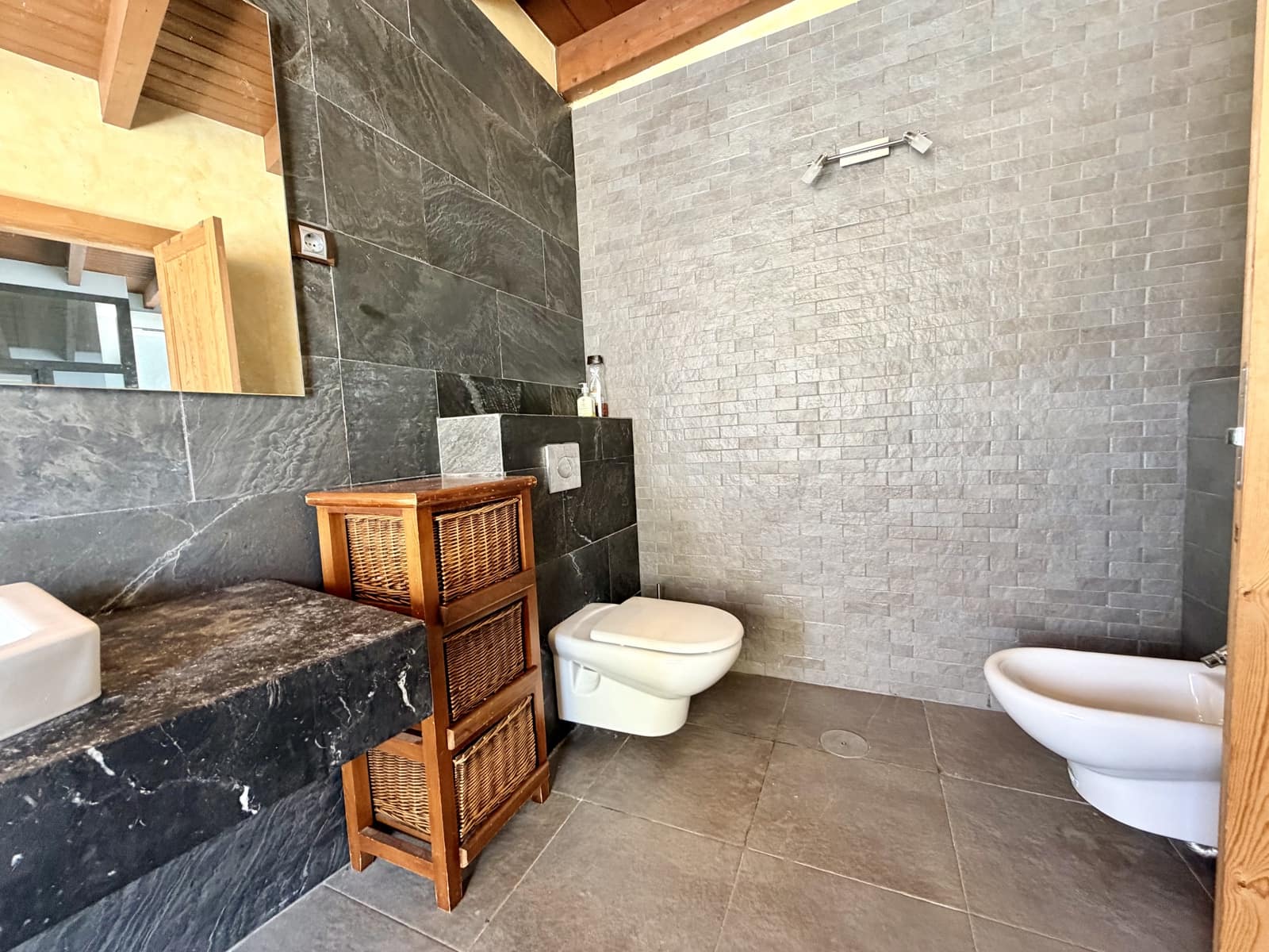 5 bedroom Villa for sale in El Time with pool garage - € 710,000 (Ref: 9703329)