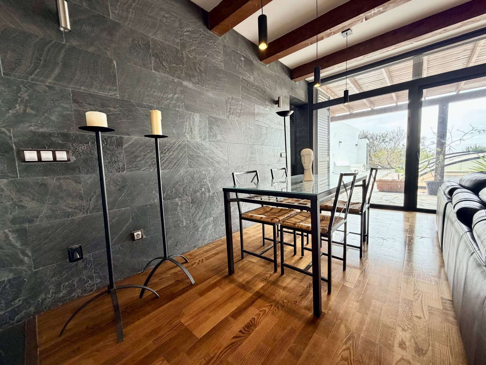 5 bedroom Villa for sale in El Time with pool garage - € 710,000 (Ref: 9703329)