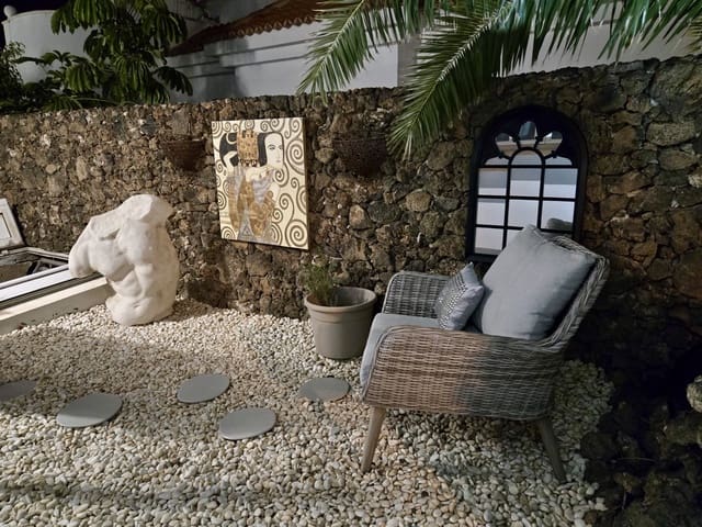 4 bedroom Villa for sale in Caleta de Fuste, Antigua with pool garage - € 849,000 (Ref: 9735063)