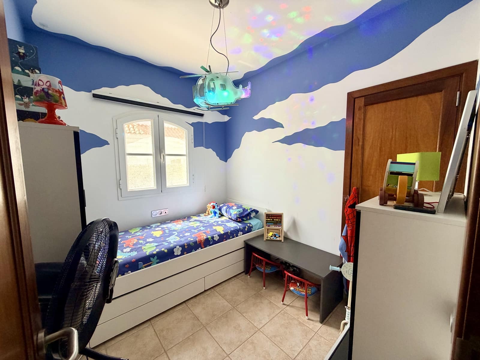 4 bedroom Villa for sale in Caleta de Fuste with pool garage - € 849,000 (Ref: 9735063)