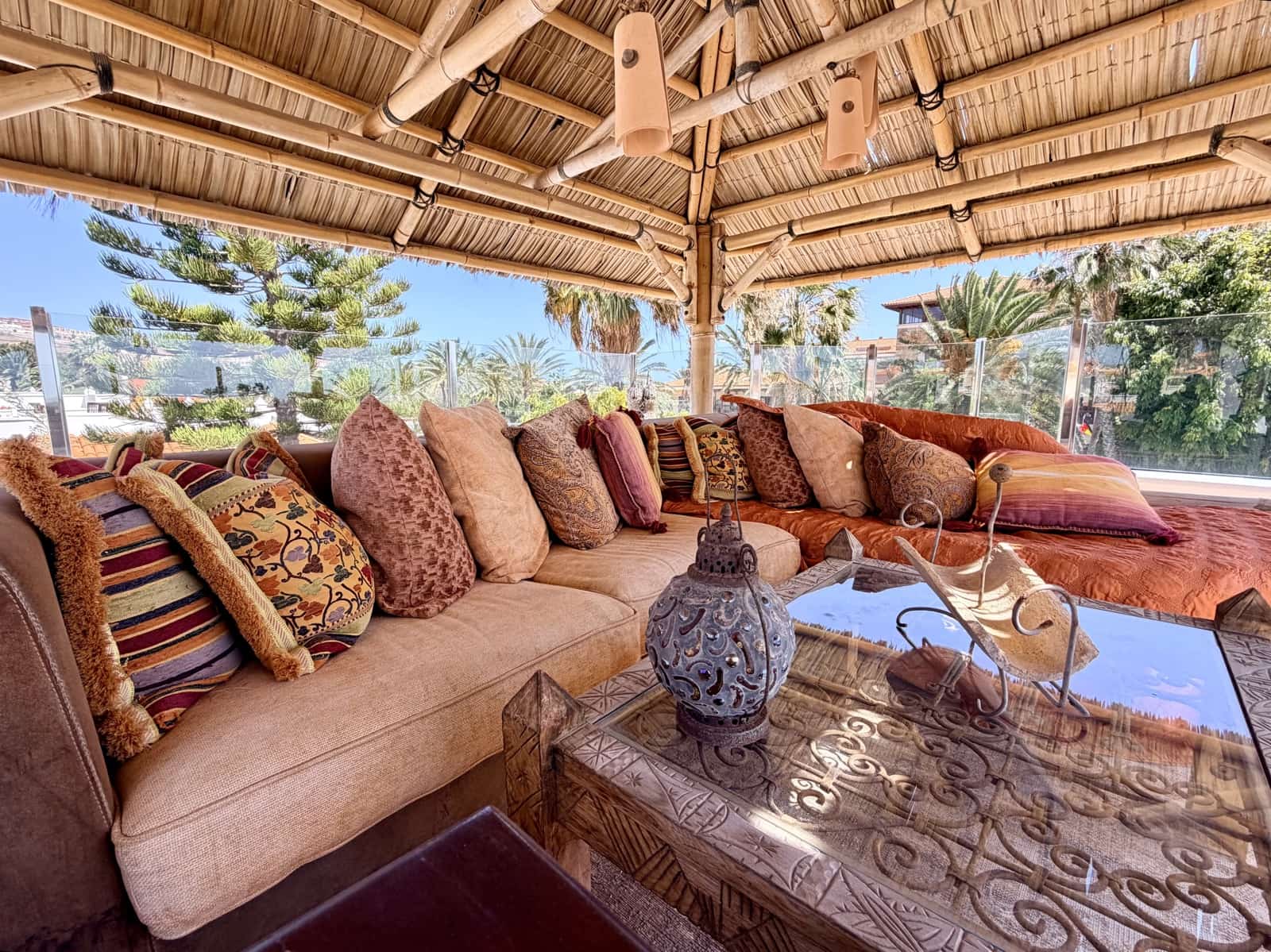 4 bedroom Villa for sale in Caleta de Fuste with pool garage - € 849,000 (Ref: 9735063)