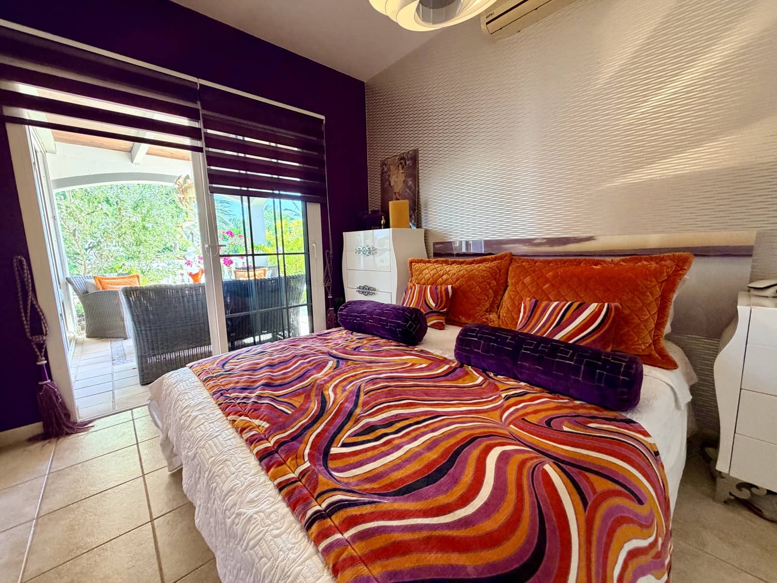 4 bedroom Villa for sale in Caleta de Fuste with pool garage - € 849,000 (Ref: 9735063)