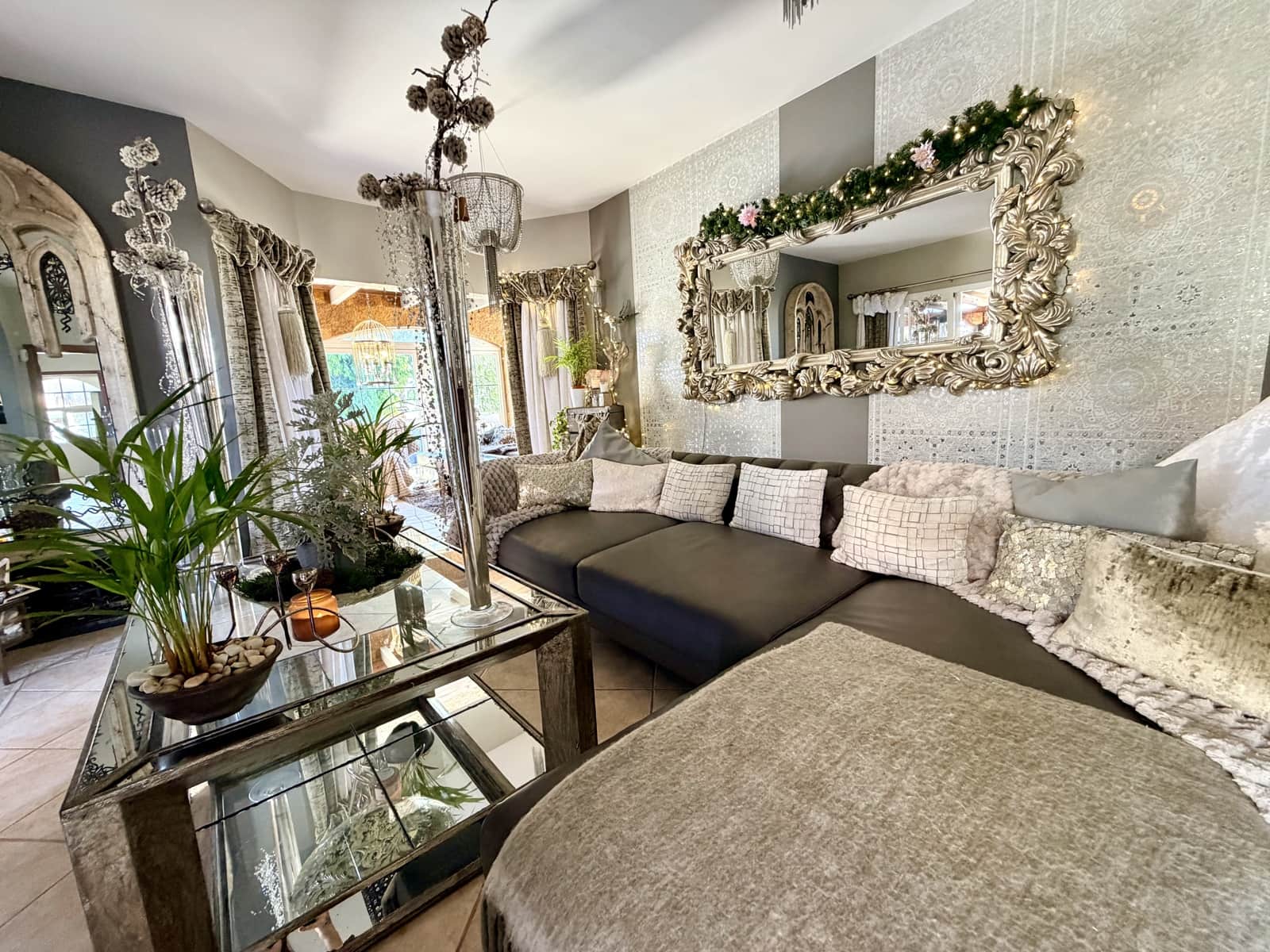 4 bedroom Villa for sale in Caleta de Fuste with pool garage - € 849,000 (Ref: 9735063)