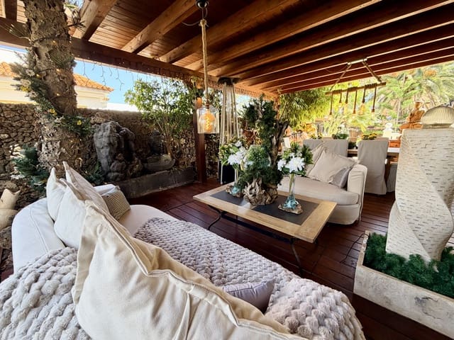 4 Zimmer Villa zu verkaufen in Caleta de Fuste, Antigua mit Pool Garage - 849.000 € (Ref: 9735063)