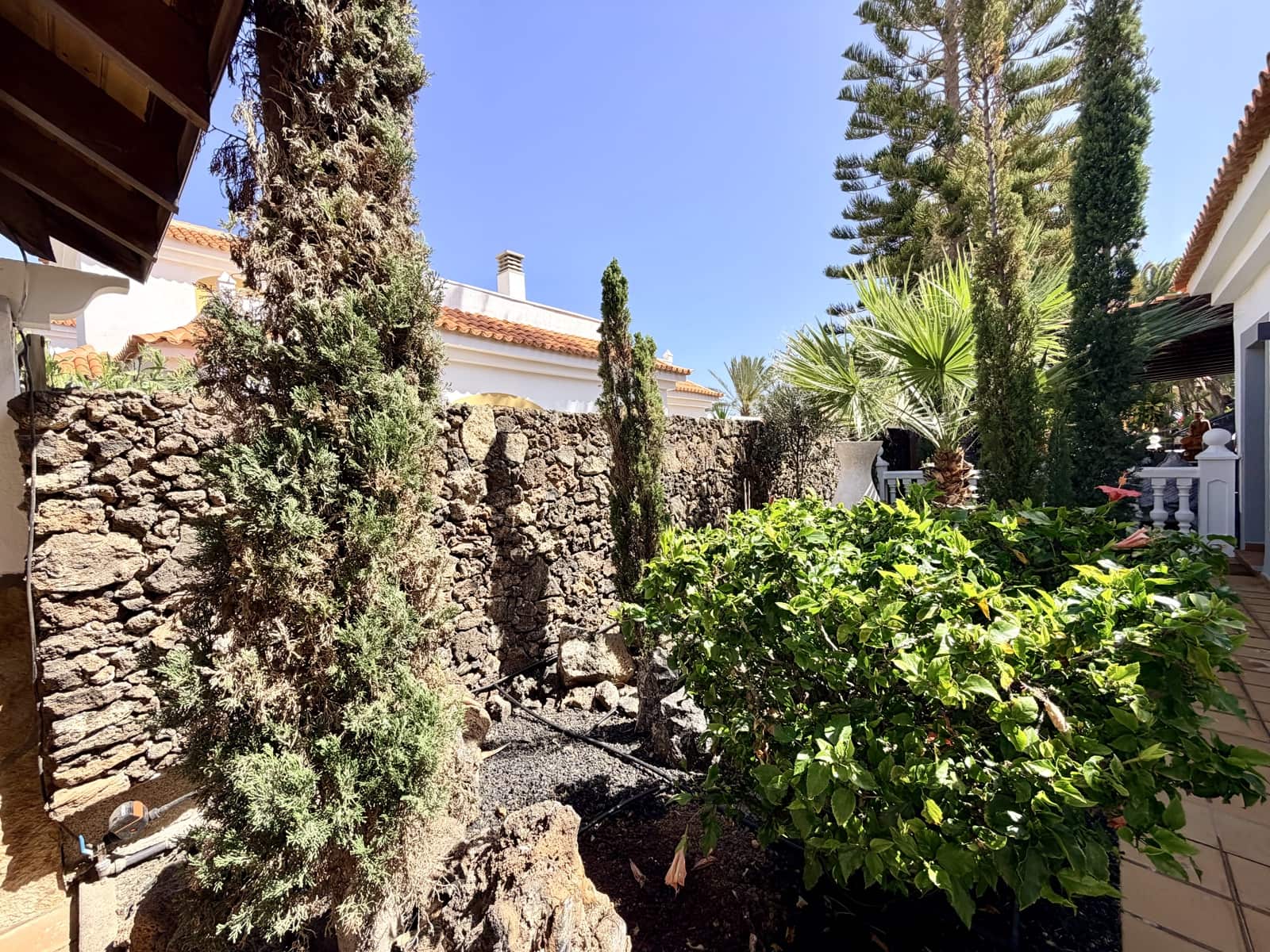 4 bedroom Villa for sale in Caleta de Fuste with pool garage - € 849,000 (Ref: 9735063)
