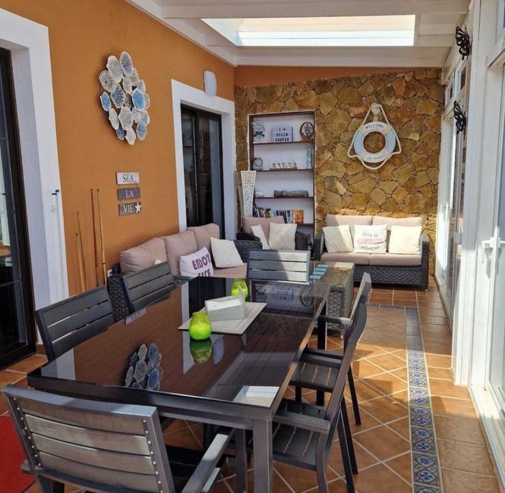 3 Zimmer Villa zu verkaufen in Caleta de Fuste mit Pool Garage - 535.000 € (Ref: 9839675)
