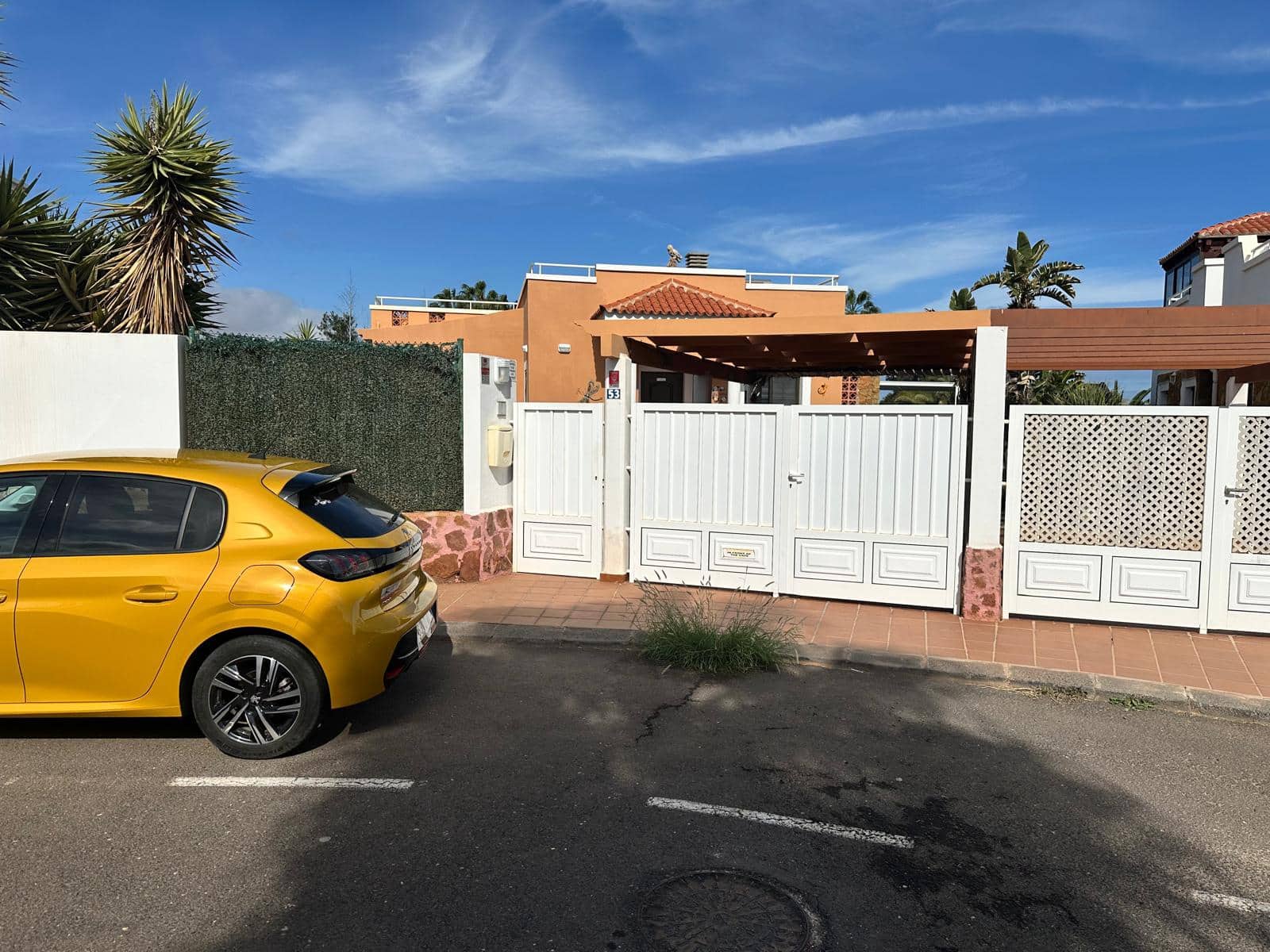 3 Zimmer Villa zu verkaufen in Caleta de Fuste mit Pool Garage - 535.000 € (Ref: 9839675)