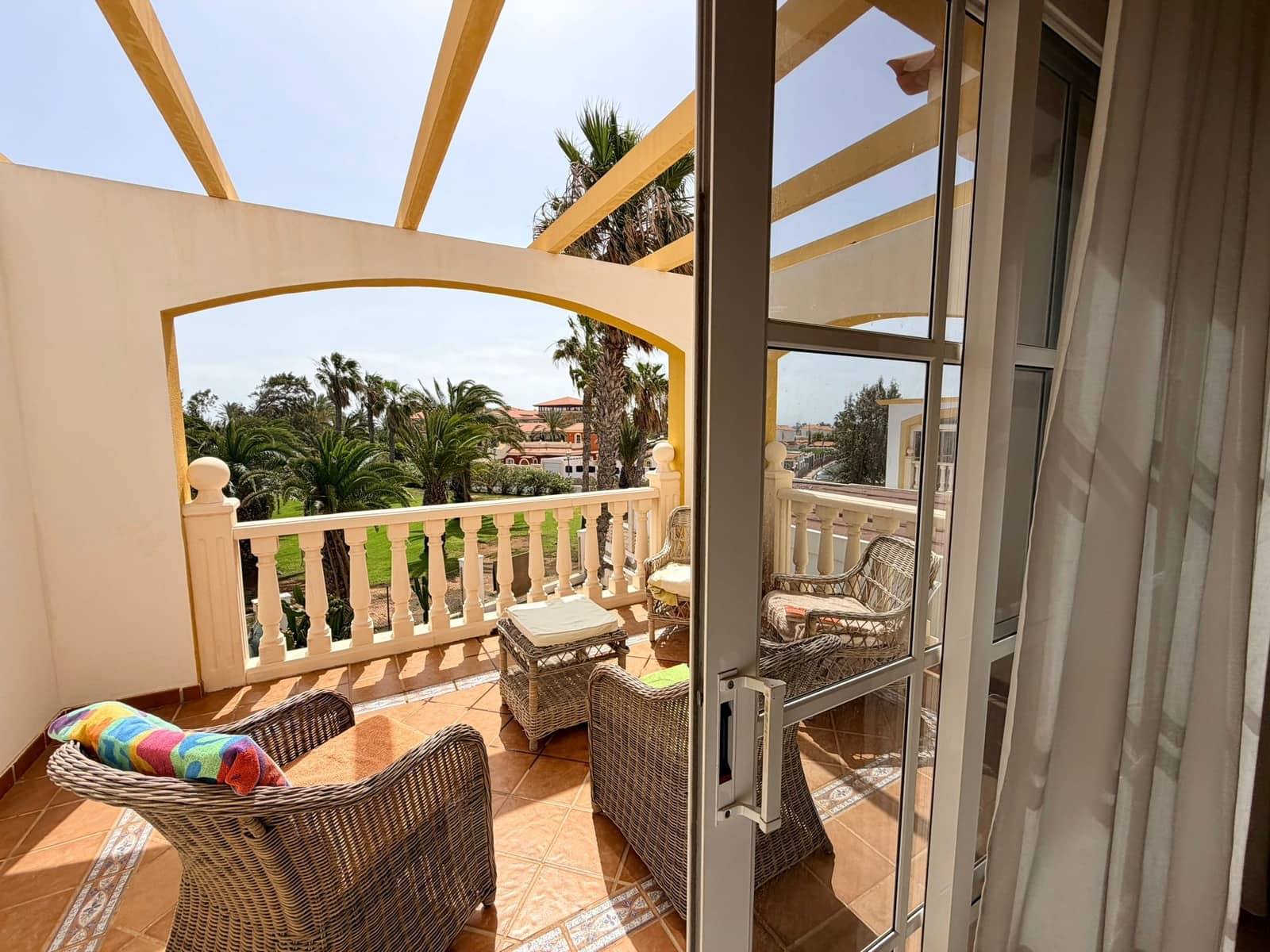3 bedroom Apartment for sale in Caleta de Fuste with pool garage - € 297,000 (Ref: 9839678)